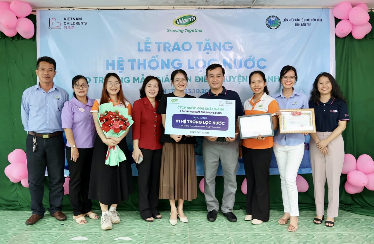 The Ceremony to celebrate the complete installation of water filtration system in Ben Tre